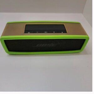 Bose SoundLink Mini II Portable Bluetooth Speaker-Black with case, charger cradl